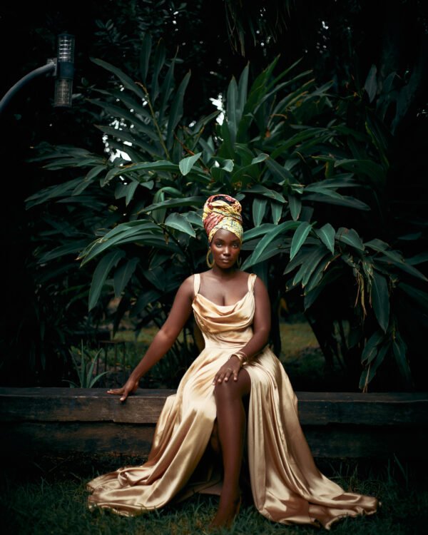 She walked into the room—grace in her step, fire in her eyes. Some women don’t speak loudly, but the world listens when they enter. Their presence is their power. Their elegance is effortless, their confidence—unshakable. That’s the story of the Zuri Earrings. Named after the Swahili word “Zuri”, meaning beautiful, these earrings are a tribute to beauty in all its forms—not just the polished surface, but the strength, softness, and stories that live beneath.